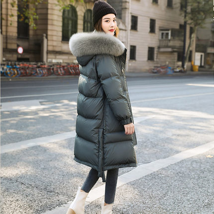 Women's down jacket 2019 new winter Korean version of the loose fashion in the long section over the knee really big fur collar thick explosion models